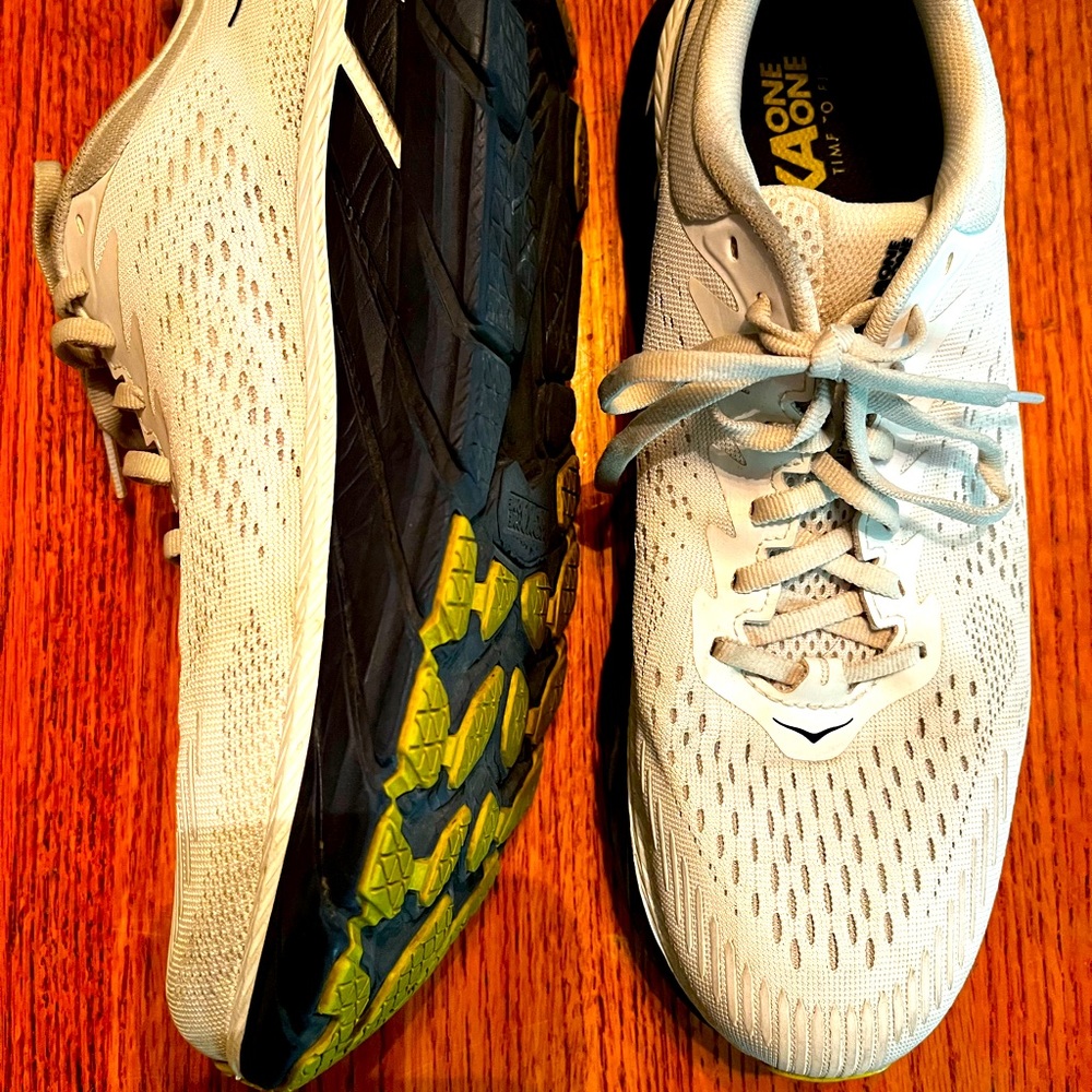 Hoka One One Clifton 7 - Size 9.5 US